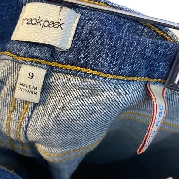 Sneak Peek Medium wash distressed skinny jeans - Juniors Size 9 - Picture 7 of 12